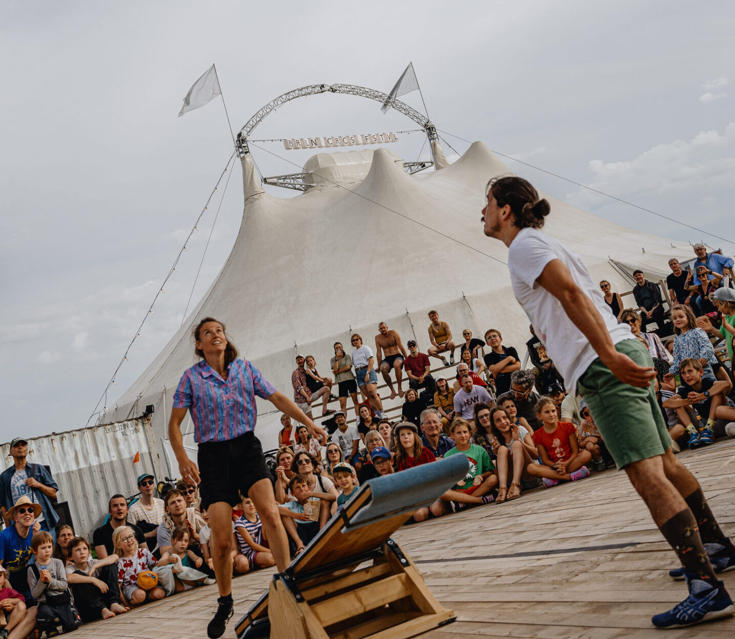 Spectacle « Kiss&Fly » - Assocs en fête